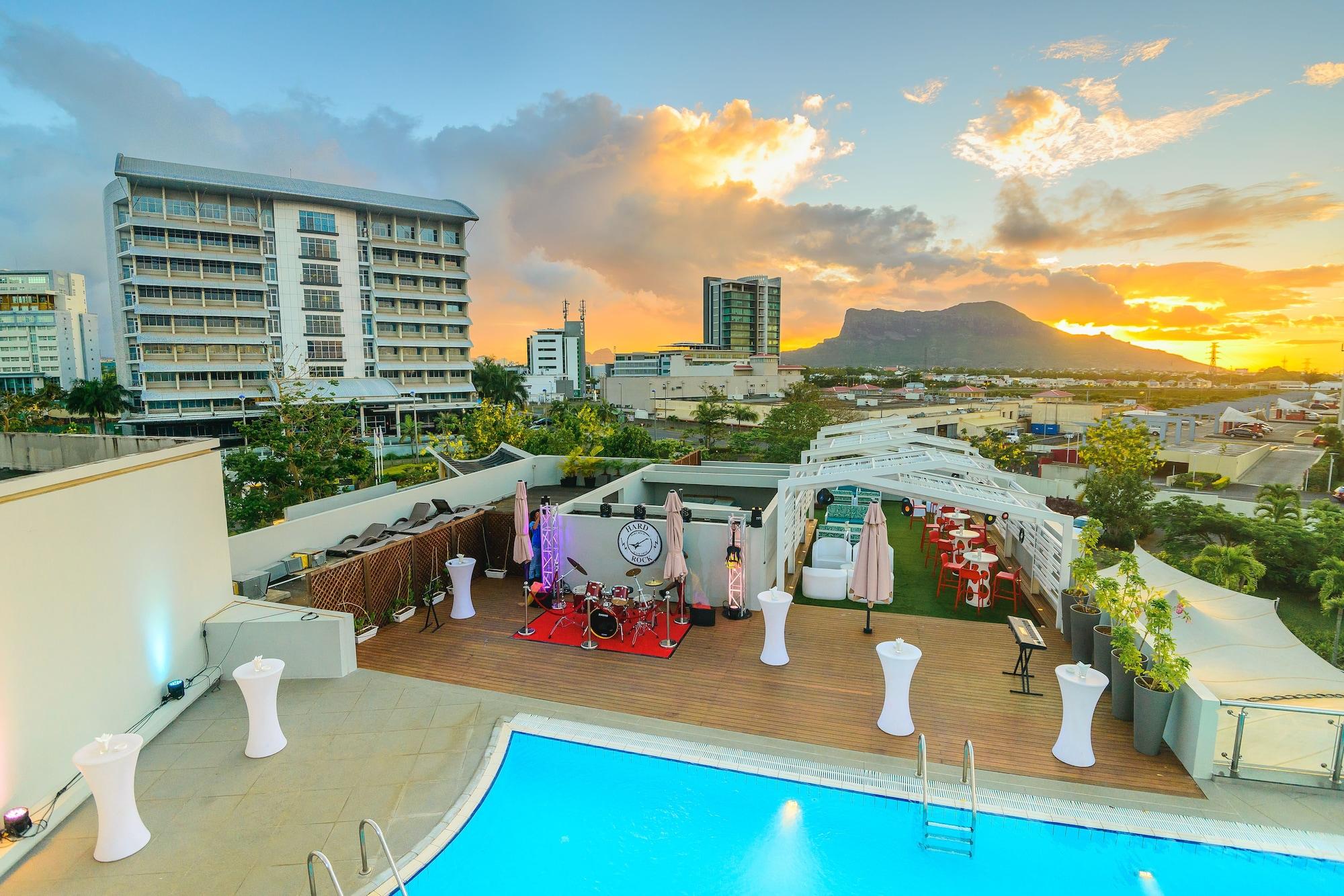 Hennessy Park Hotel Quatre Bornes Exterior photo